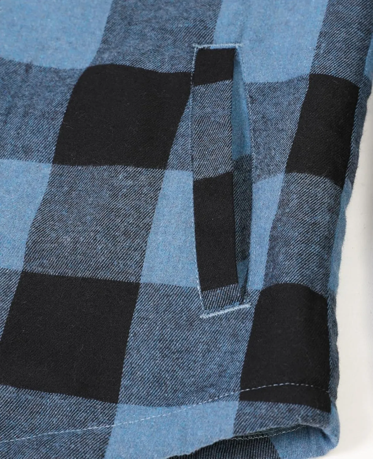 ThCreasa Womens Sherpa Lined Plaid Hooded Flannel Jacket with Hand Pockets Button Down Shirt Jackets